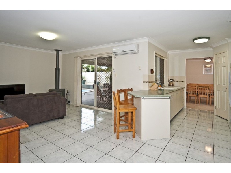 4 Dellwood Road, Springfield QLD 4300