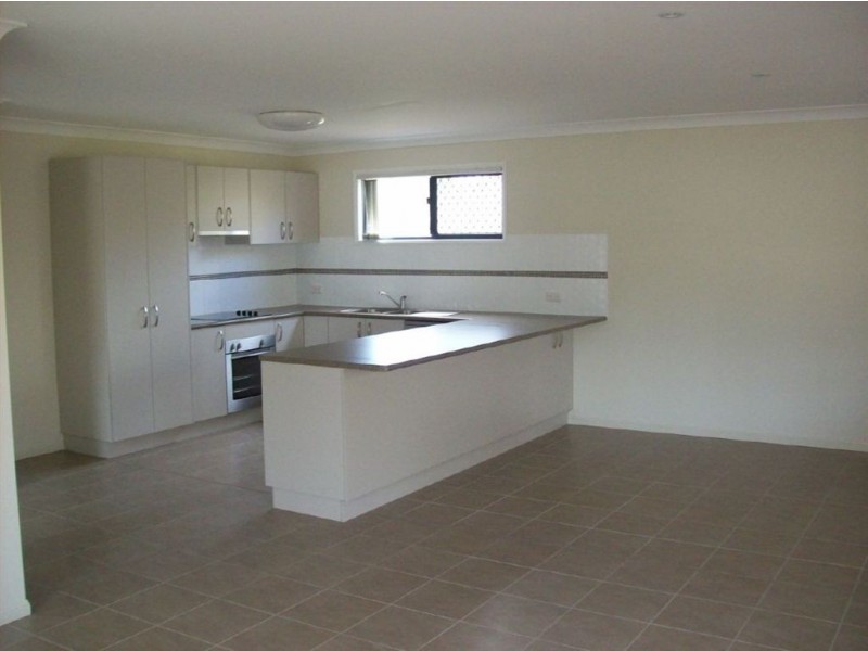 12 Rose Ave, Springfield Lakes QLD 4300