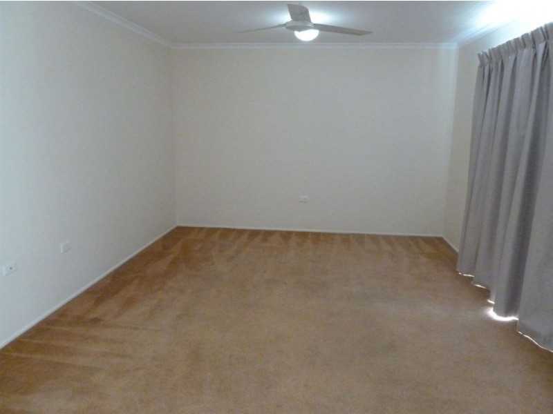17 Cracow St, Camira QLD 4300