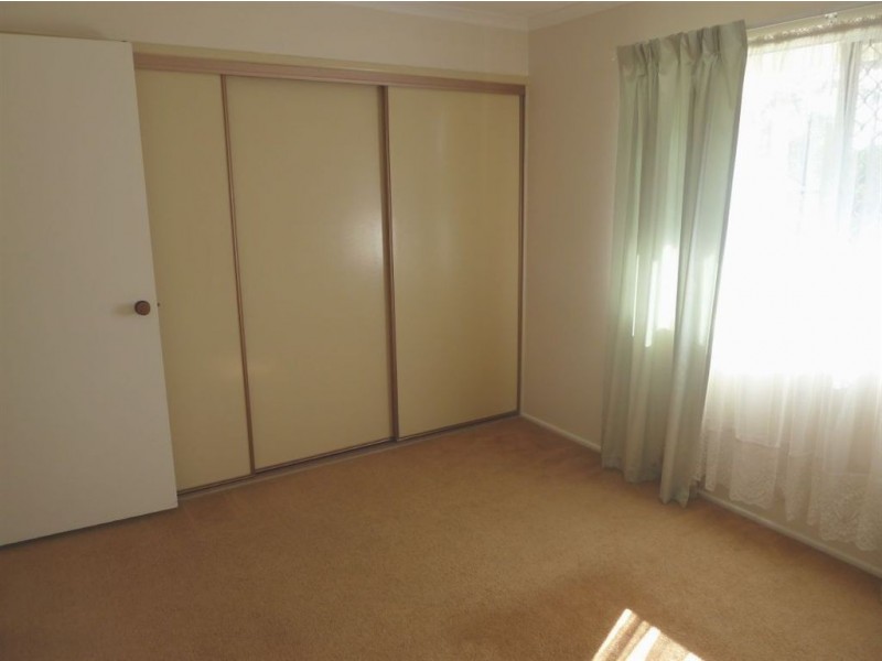 17 Cracow St, Camira QLD 4300