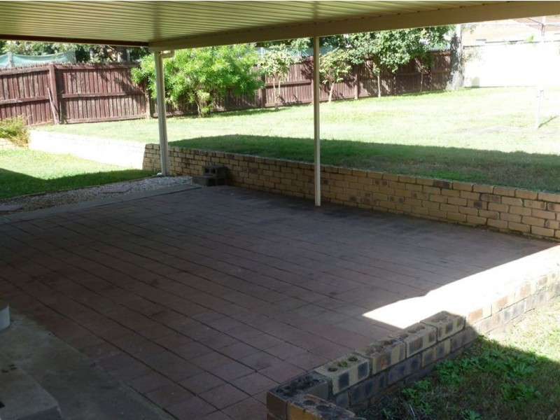 17 Cracow St, Camira QLD 4300