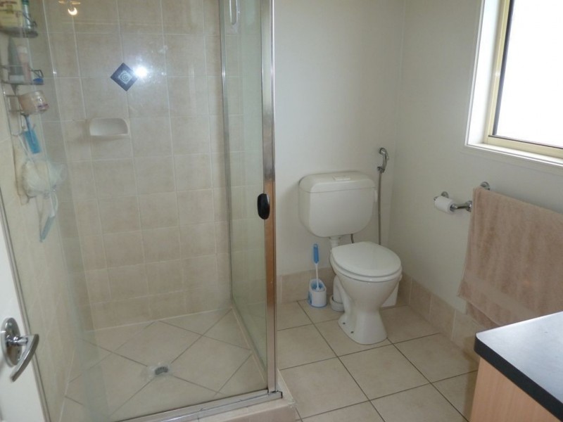 100 Lakeside Ave, Springfield Lakes QLD 4300