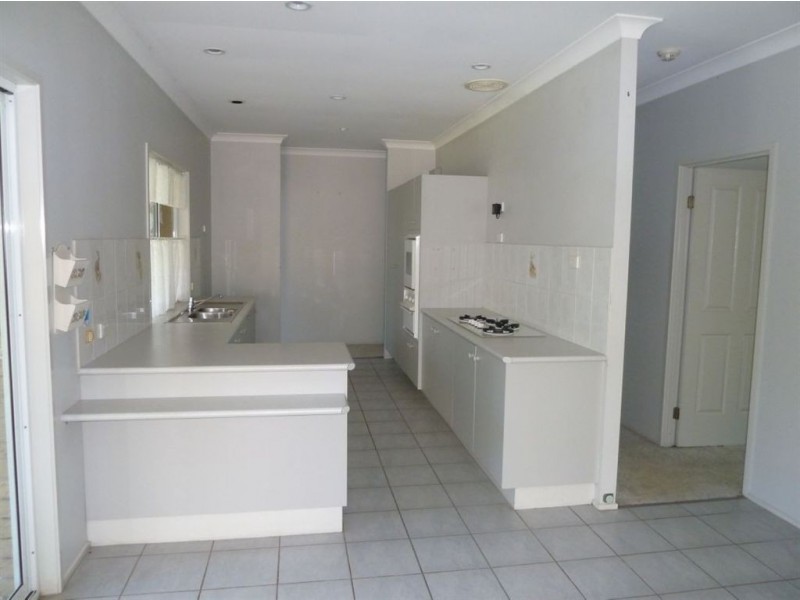 22 Sapphire St, Springfield QLD 4300