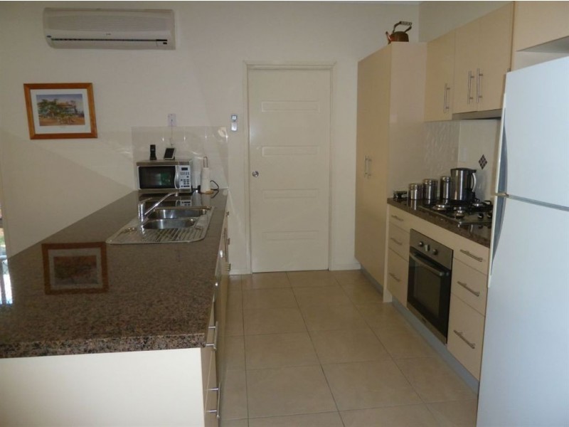 11 Park Edge Dr, Springfield Lakes QLD 4300