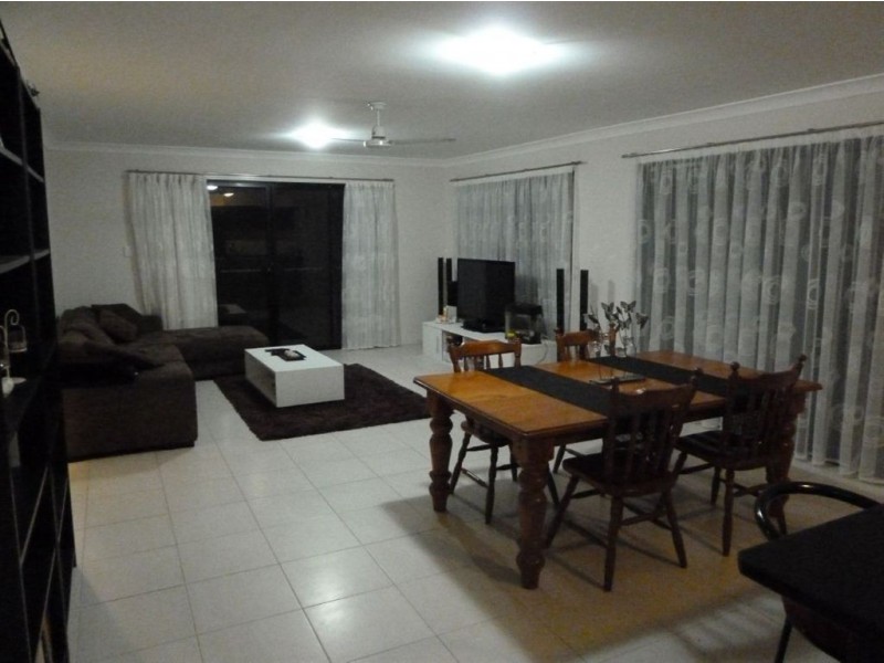 10 Vedanta Dr, Springfield Lakes QLD 4300