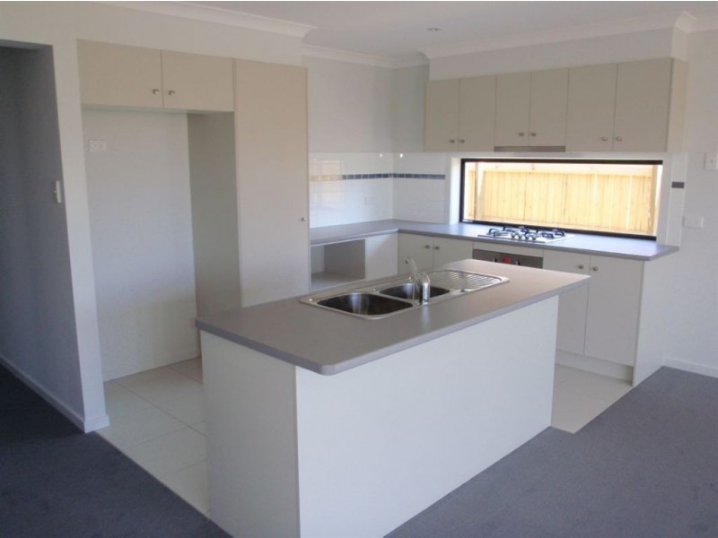 60 Huntley Cres, Redbank Plains QLD 4301