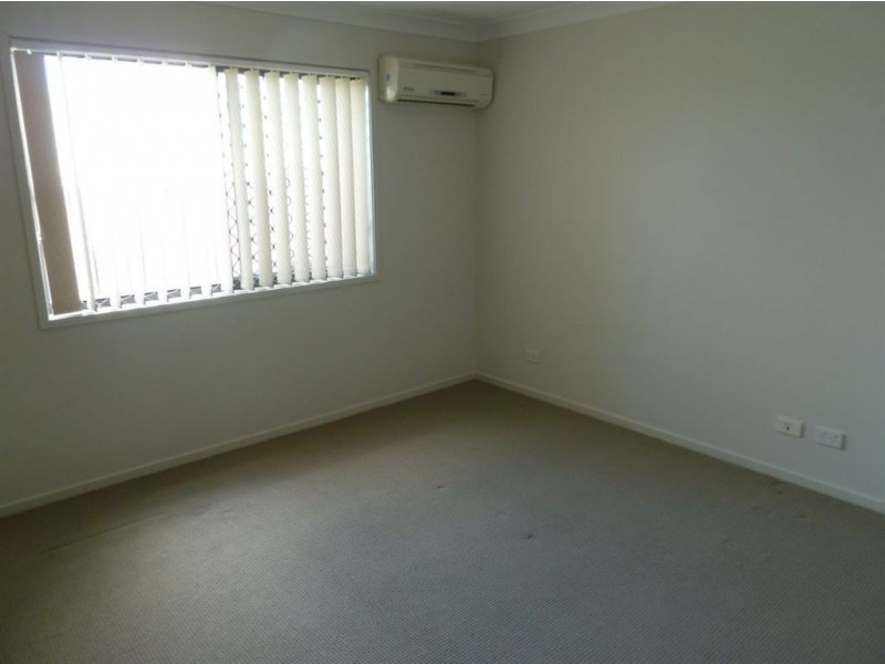 22 Freesia Close, Springfield Lakes QLD 4300