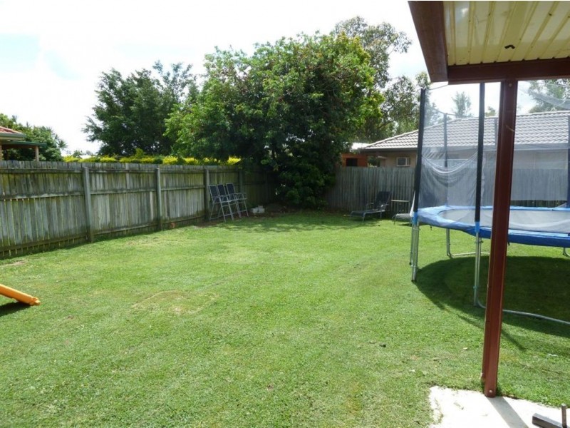 8 Ravenswood Lane, Springfield QLD 4300