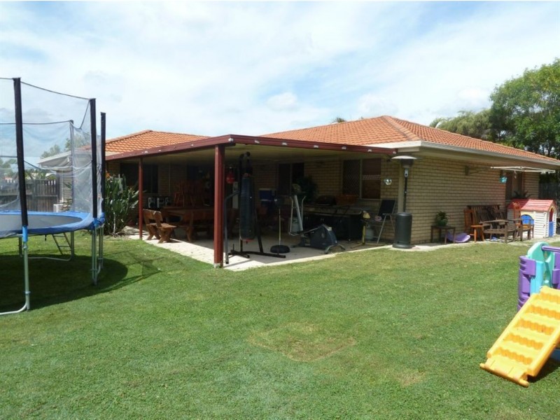 8 Ravenswood Lane, Springfield QLD 4300