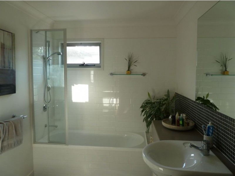 8/99 Brookwater Dr, Brookwater QLD 4300