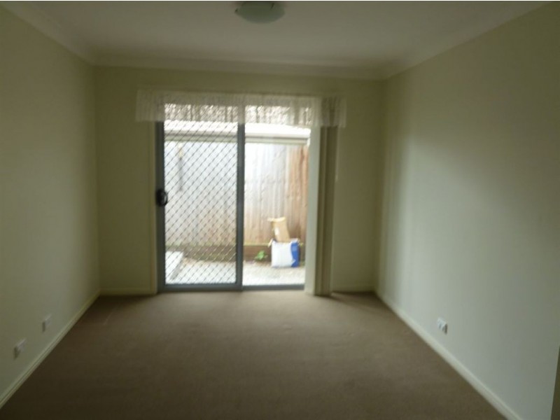 45 Lakes Entrance Drive, Springfield Lakes QLD 4300