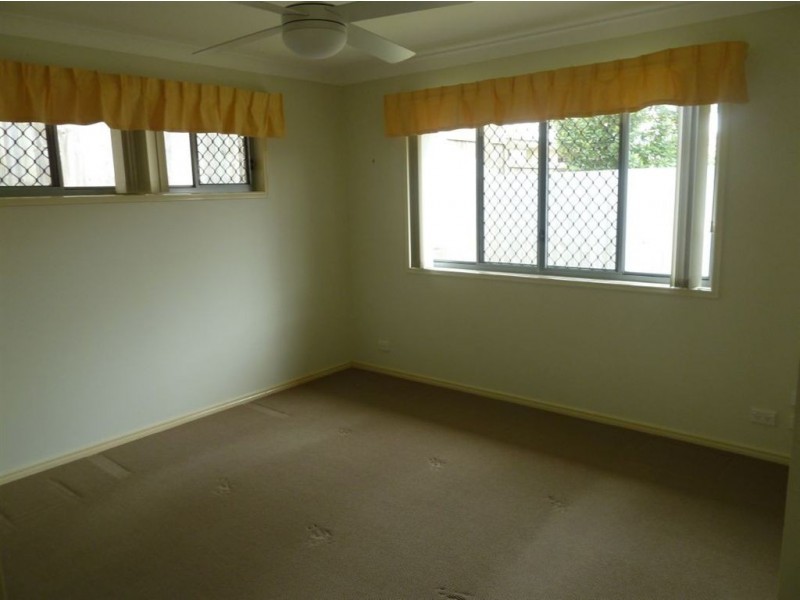 45 Lakes Entrance Drive, Springfield Lakes QLD 4300