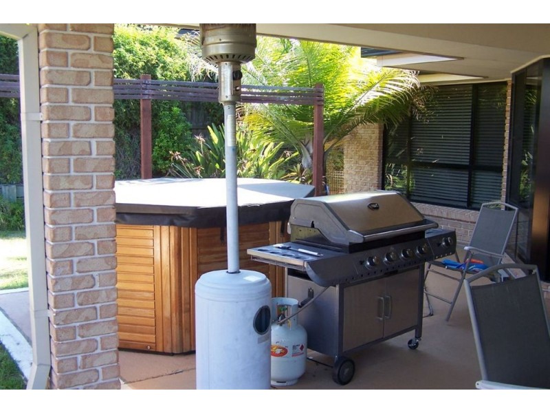 1 Darter Pl, Springfield Lakes QLD 4300