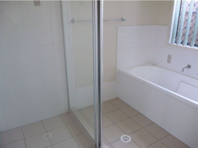 15 Hillview St, Springfield QLD 4300