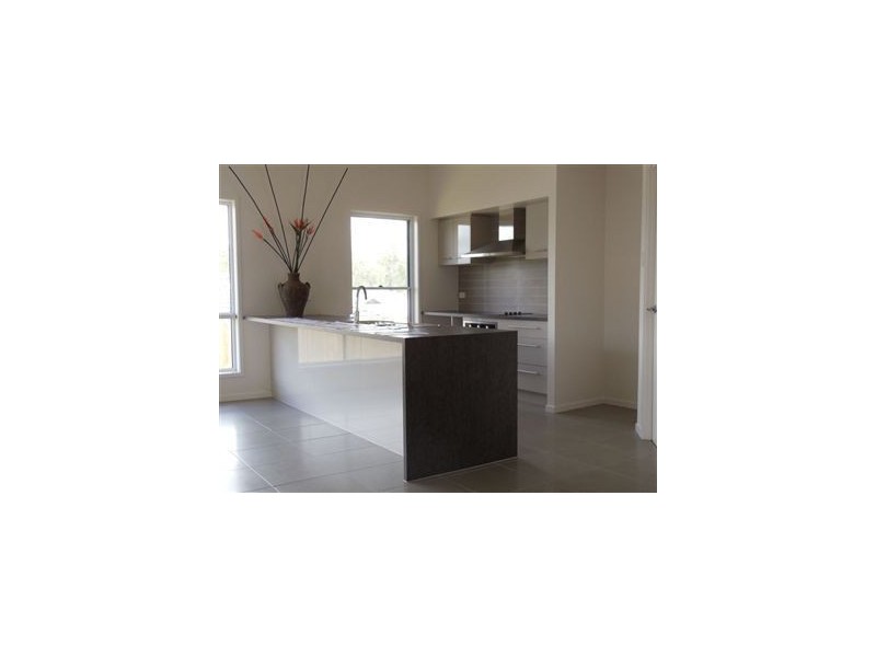 12 Dillon Ave, Augustine Heights QLD 4300