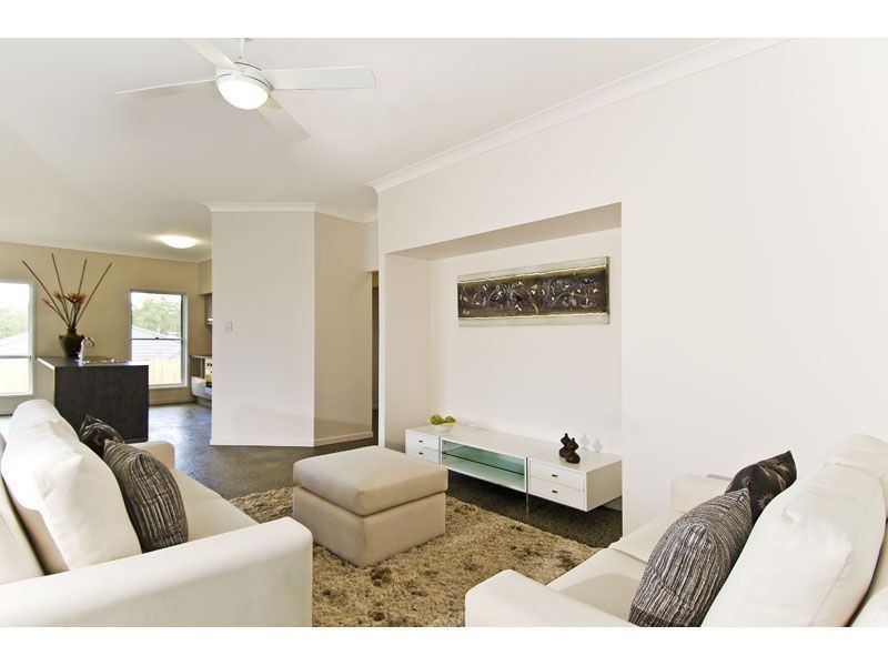 12 Dillon Ave, Augustine Heights QLD 4300