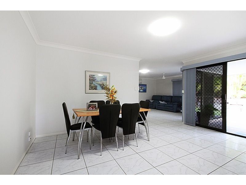 28 Moresby Ave, Springfield QLD 4300