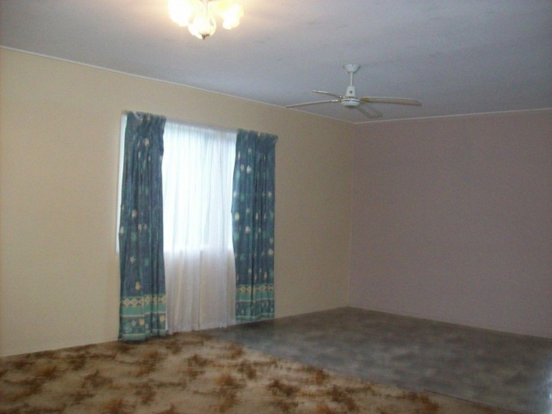 43 Videroni St, Bundamba QLD 4304