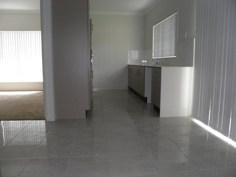 2/3 Hosanna Place, Camira QLD 4300