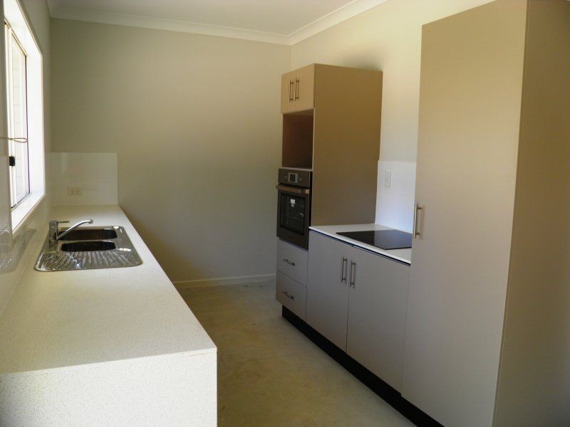 2/3 Hosanna Place, Camira QLD 4300