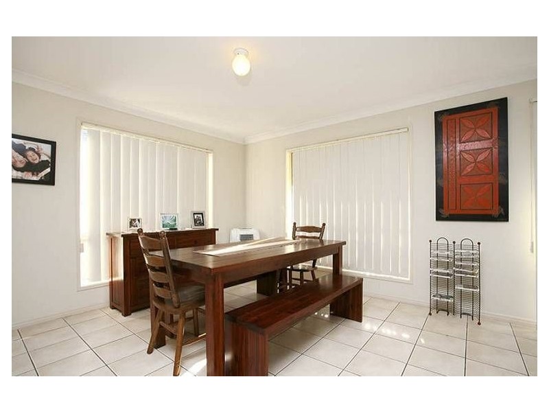 26 Emma Place, Springfield Lakes QLD 4300