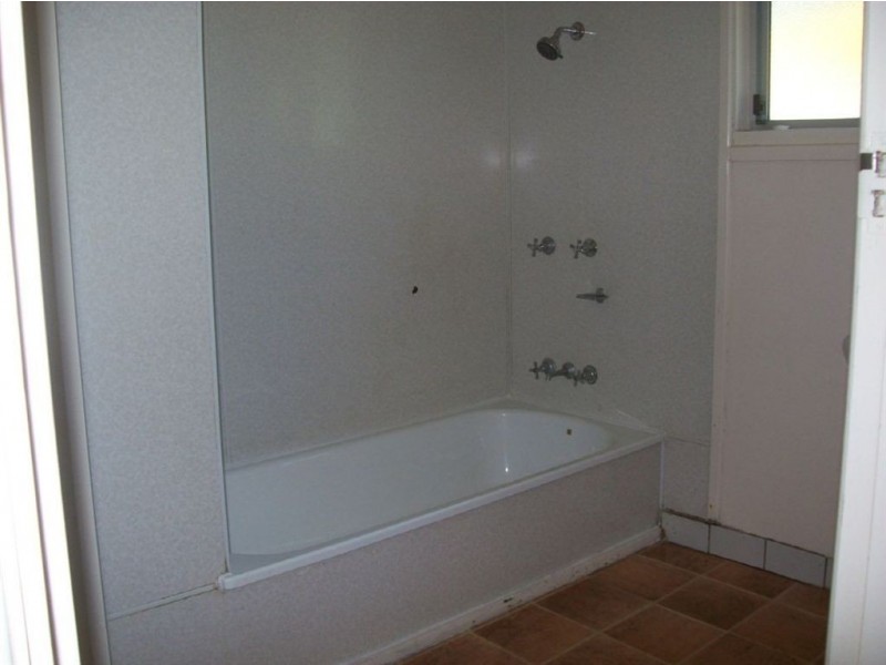 1 Howard Street, Goodna QLD 4300