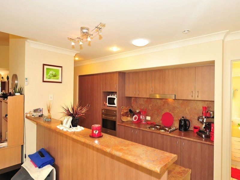25 Ellen Crt, Springfield Lakes QLD 4300
