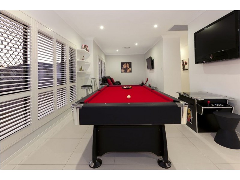 19 Lakevew Place, Springfield Lakes QLD 4300