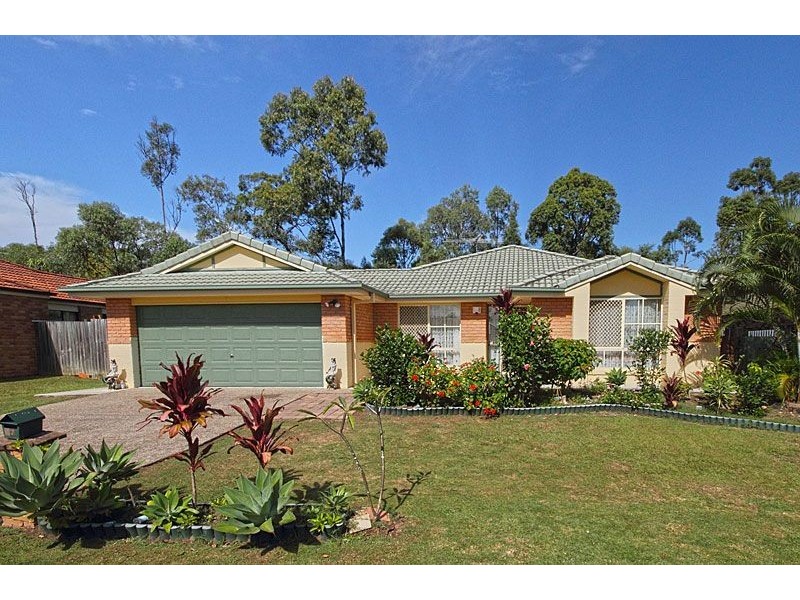 27 Columbus Place, Forest Lake QLD 4078