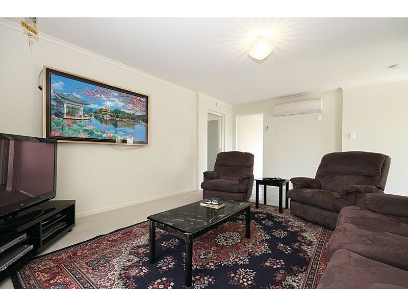 27 Columbus Place, Forest Lake QLD 4078