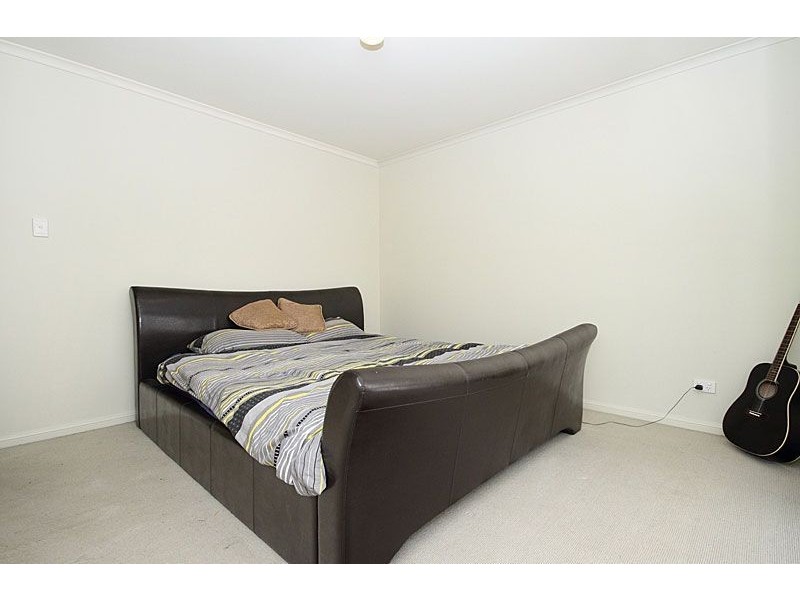 27 Columbus Place, Forest Lake QLD 4078