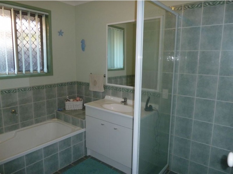 14 Paton Cres, Forest Lake QLD 4078