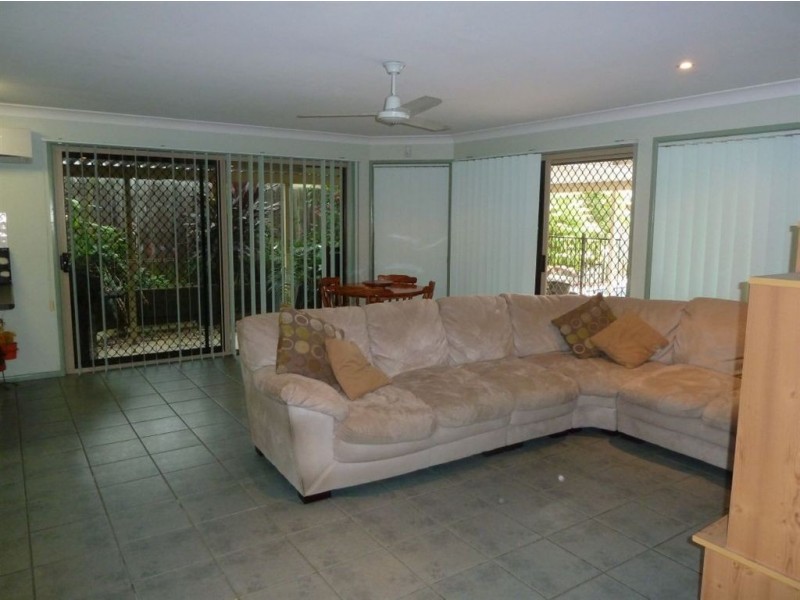 14 Paton Cres, Forest Lake QLD 4078