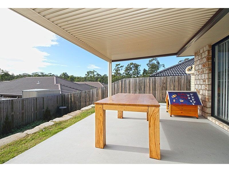 8 Vedanta Drive, Springfield Lakes QLD 4300