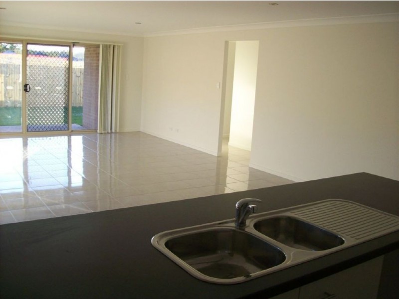 29 Valentine Cir, Augustine Heights QLD 4300