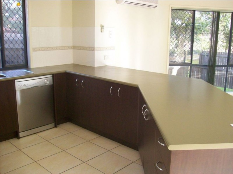 15 Hillview Street, Springfield QLD 4300