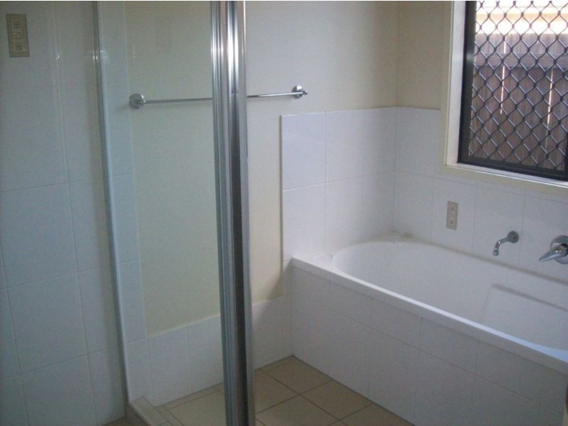 15 Hillview Street, Springfield QLD 4300
