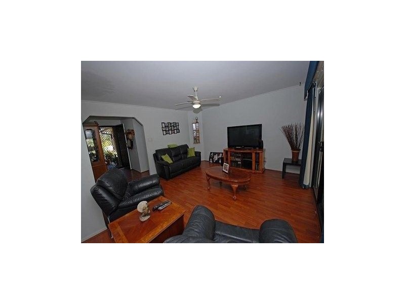 13 Harriet Court, Springfield Lakes QLD 4300