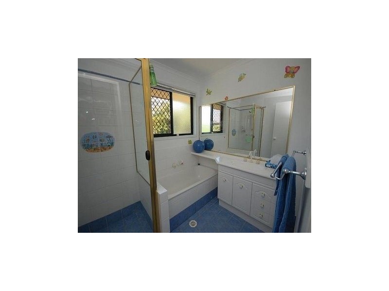 13 Harriet Court, Springfield Lakes QLD 4300