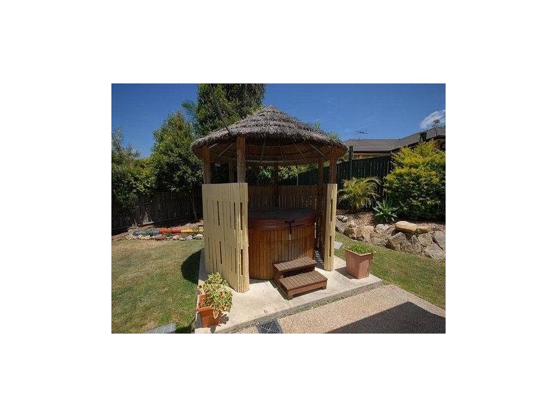 13 Harriet Court, Springfield Lakes QLD 4300