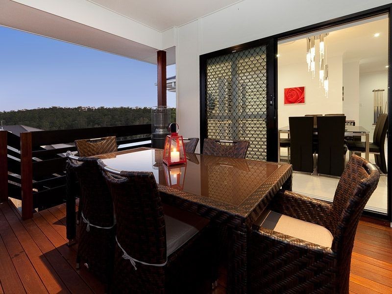 19 Lakeview Place, Springfield Lakes QLD 4300