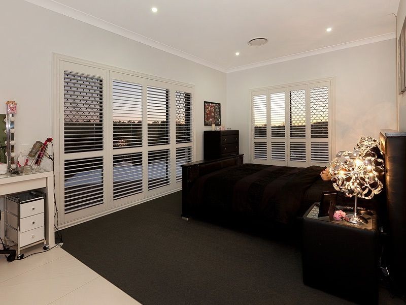 19 Lakeview Place, Springfield Lakes QLD 4300