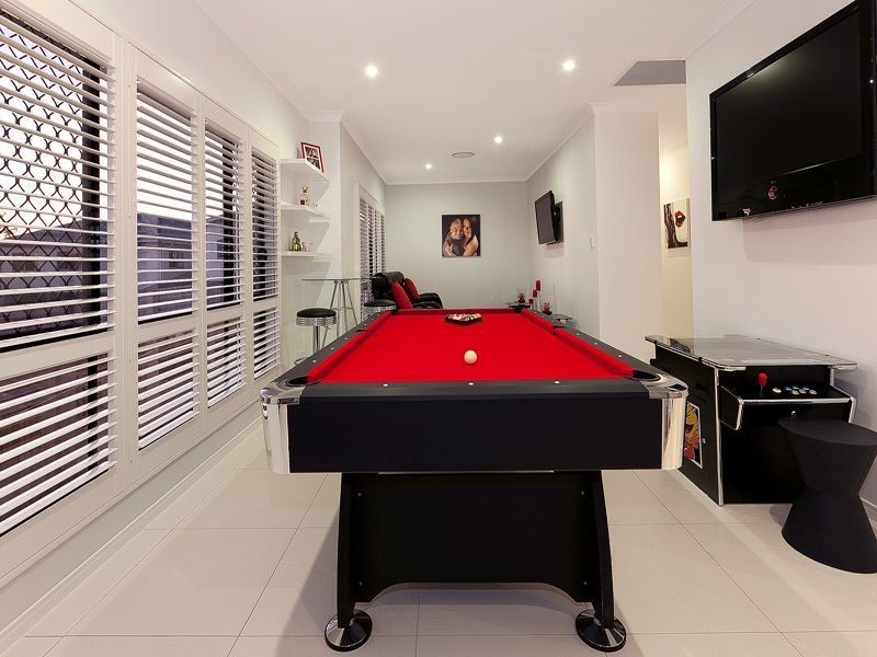 19 Lakeview Place, Springfield Lakes QLD 4300