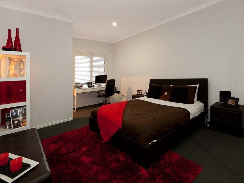 19 Lakeview Place, Springfield Lakes QLD 4300