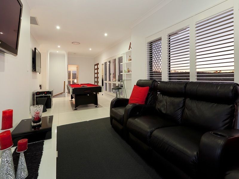 19 Lakeview Place, Springfield Lakes QLD 4300