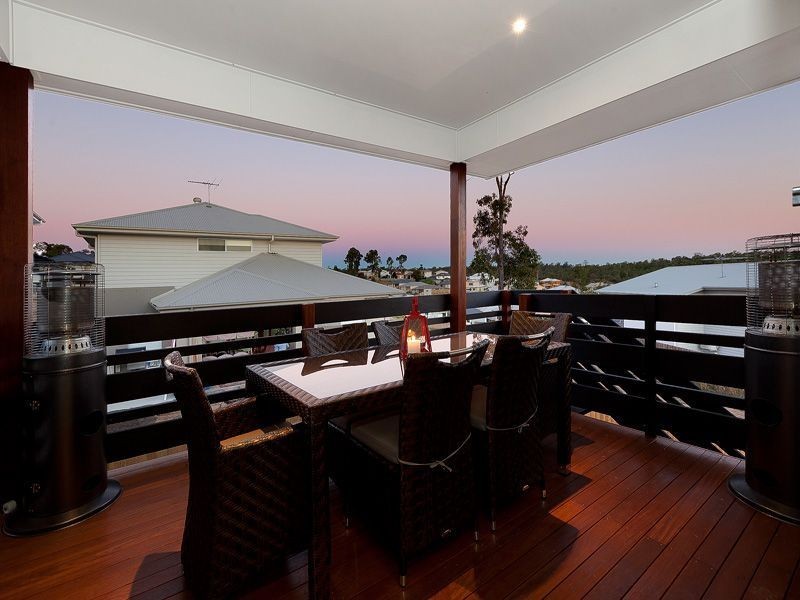 19 Lakeview Place, Springfield Lakes QLD 4300