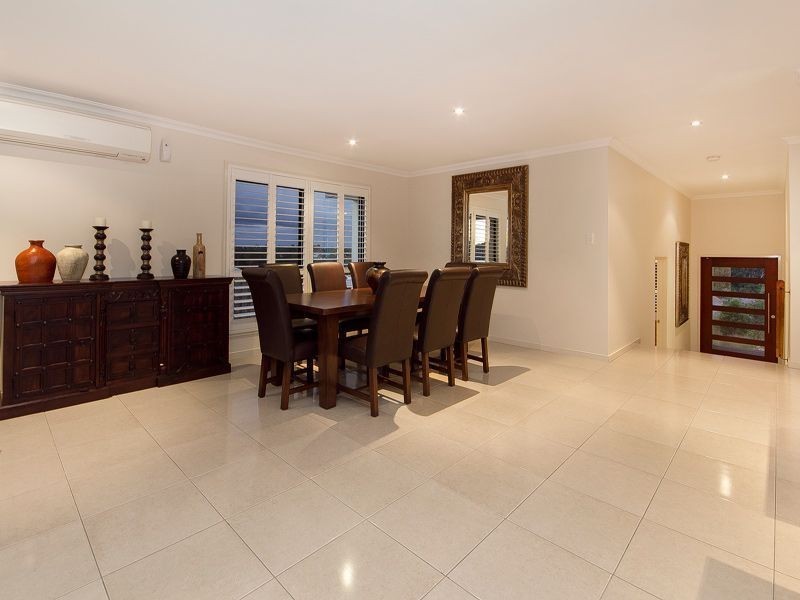 9 Aristotle Avenue, Augustine Heights QLD 4300