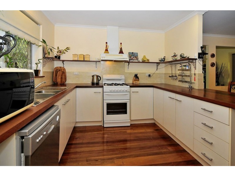 60 Cairns Road, Camira QLD 4300