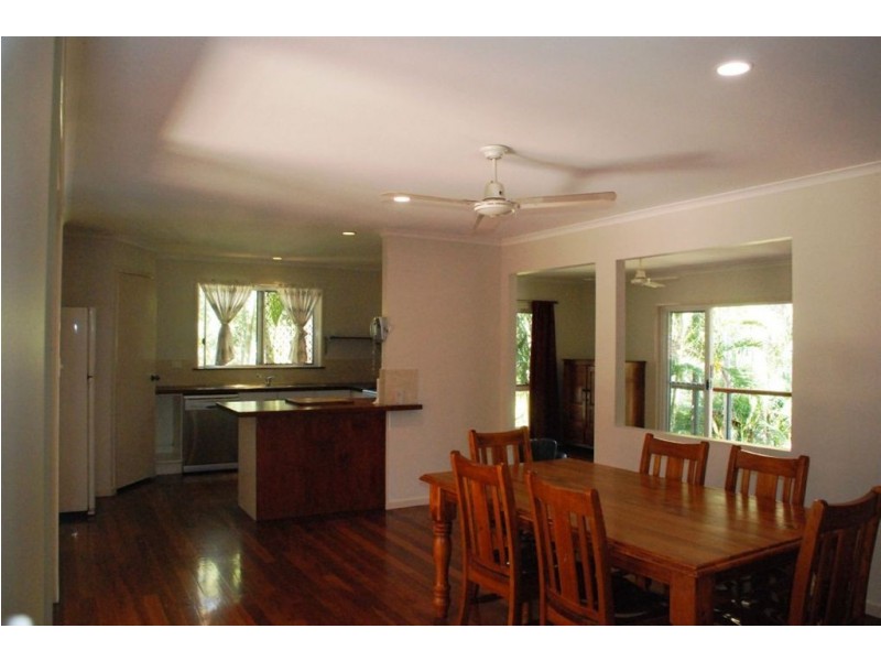 60 Cairns Road, Camira QLD 4300