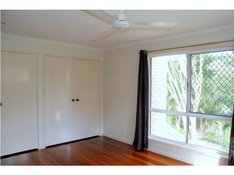 60 Cairns Road, Camira QLD 4300